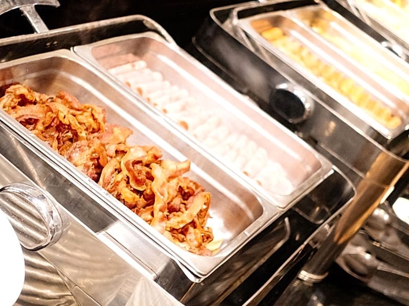 İstanbul Avrupa Yakası’nda Kurumsal Toplu Yemek: Küçükçekmece’den Başakşehir’e Eksiksiz Rehber